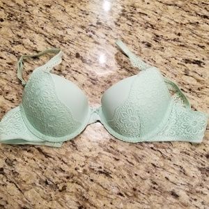 Lightly worn Mint push up bra with lace